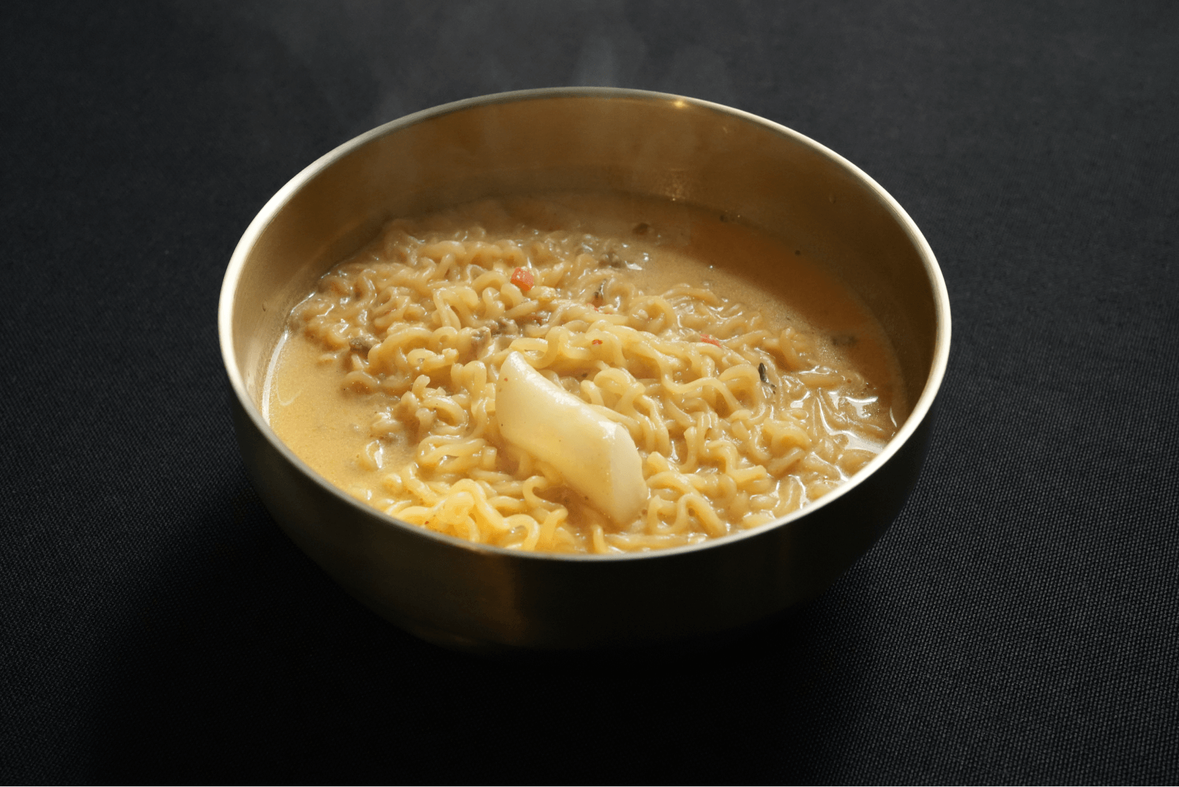 きむあずまのロゼ辛ラーメン